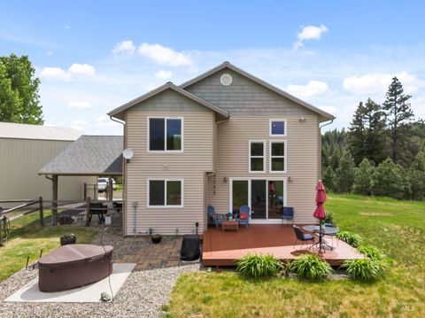 1692 East Road Deary ID 83823