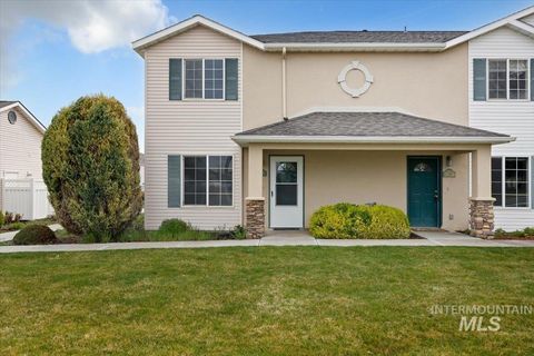 Photo of 1897 Hampton Way, Twin Falls, ID 83301 (MLS # 98980811)
