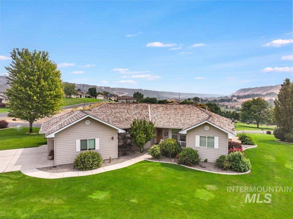 Photo of 301 Clear Lake Ln, Buhl, ID 83316 (MLS # 98997451)