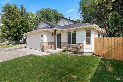 Photo of 2356 W Hill Road, Boise, ID 83702 (MLS # 98998929)