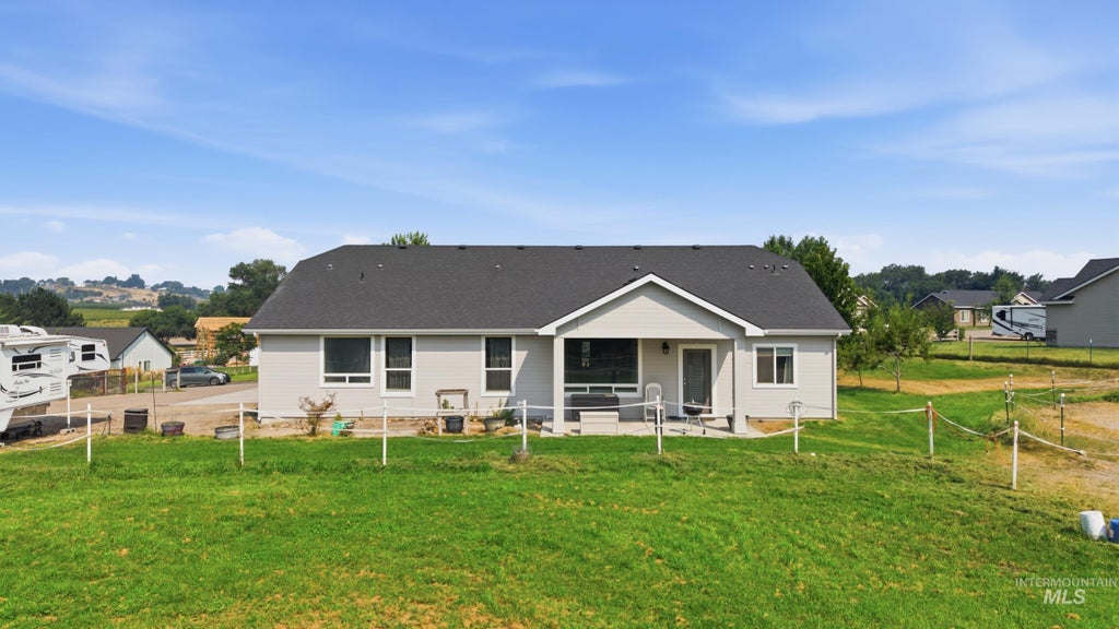 Photo of 19941 Wilson Ln, Wilder, ID 83676 (MLS # 98996669)