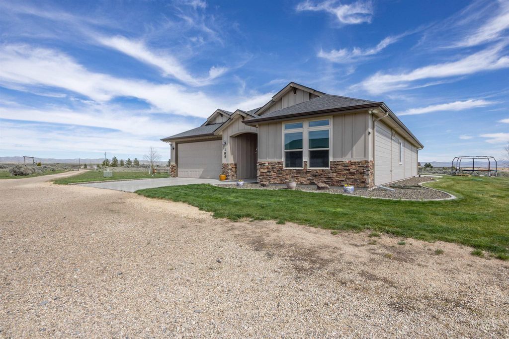 Photo of 185 S Prong Horn, Boise, ID 83716 (MLS # 98981517)