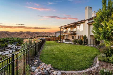 Photo of 4109 N Eyrie Way, Boise, ID 83703 (MLS # 98997558)