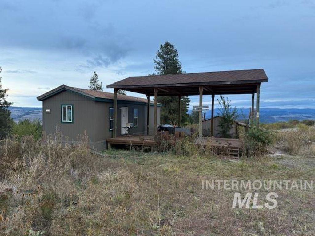 Photo of 207 Mule Deer Drive, Kamiah, ID 83536 (MLS # 98963214)