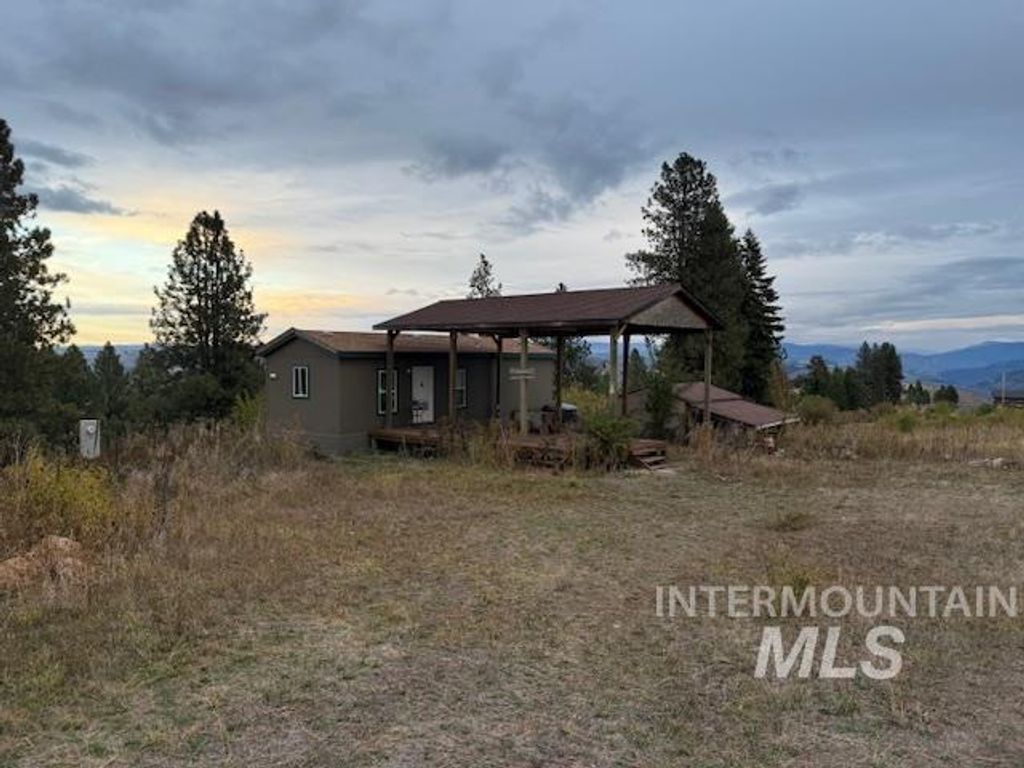 Photo of 207 Mule Deer Drive, Kamiah, ID 83536 (MLS # 98963214)