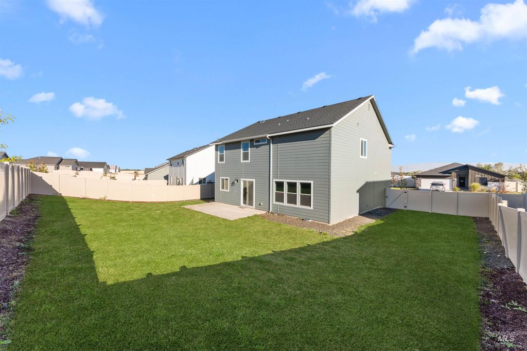 Photo of 3985 E Jamestown Dr, Nampa, ID 83686 (MLS # 98971875)