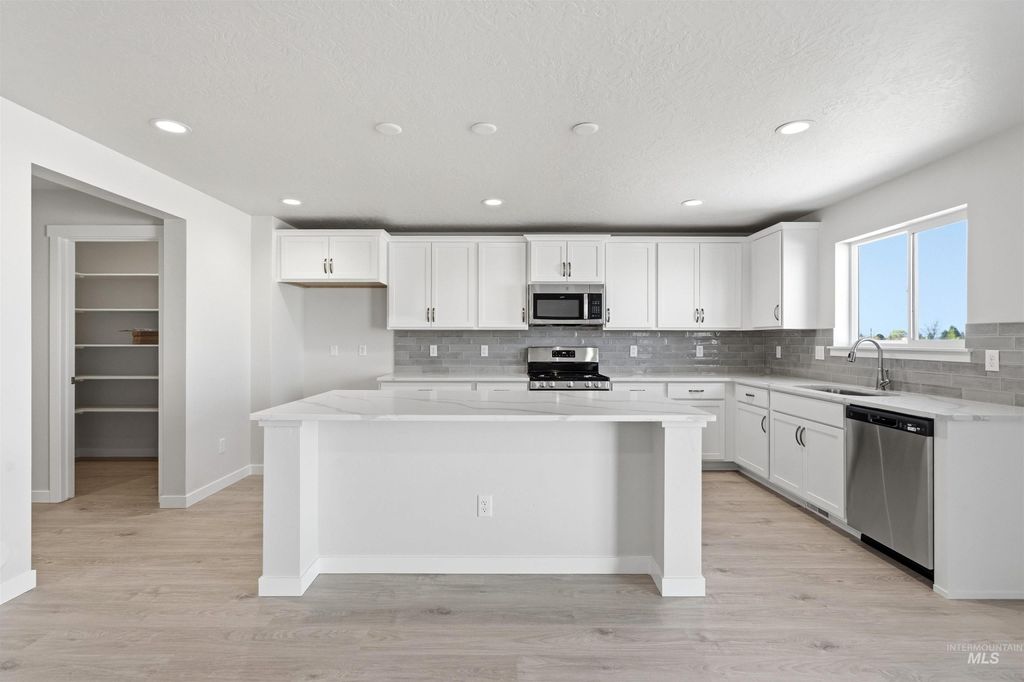 Photo of 17606 Moon Ridge Pl, Nampa, ID 83687 (MLS # 98981972)