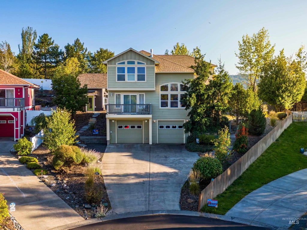 Photo of 2265 E Sixth Street, Moscow, ID 83843 (MLS # 99002010)
