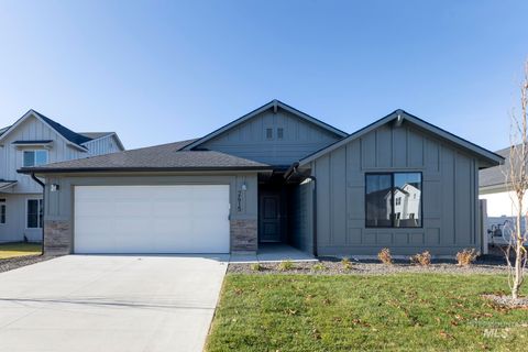 Photo of 6679 W Redwood Creek Dr, Meridian, ID 83646 (MLS # 98976259)