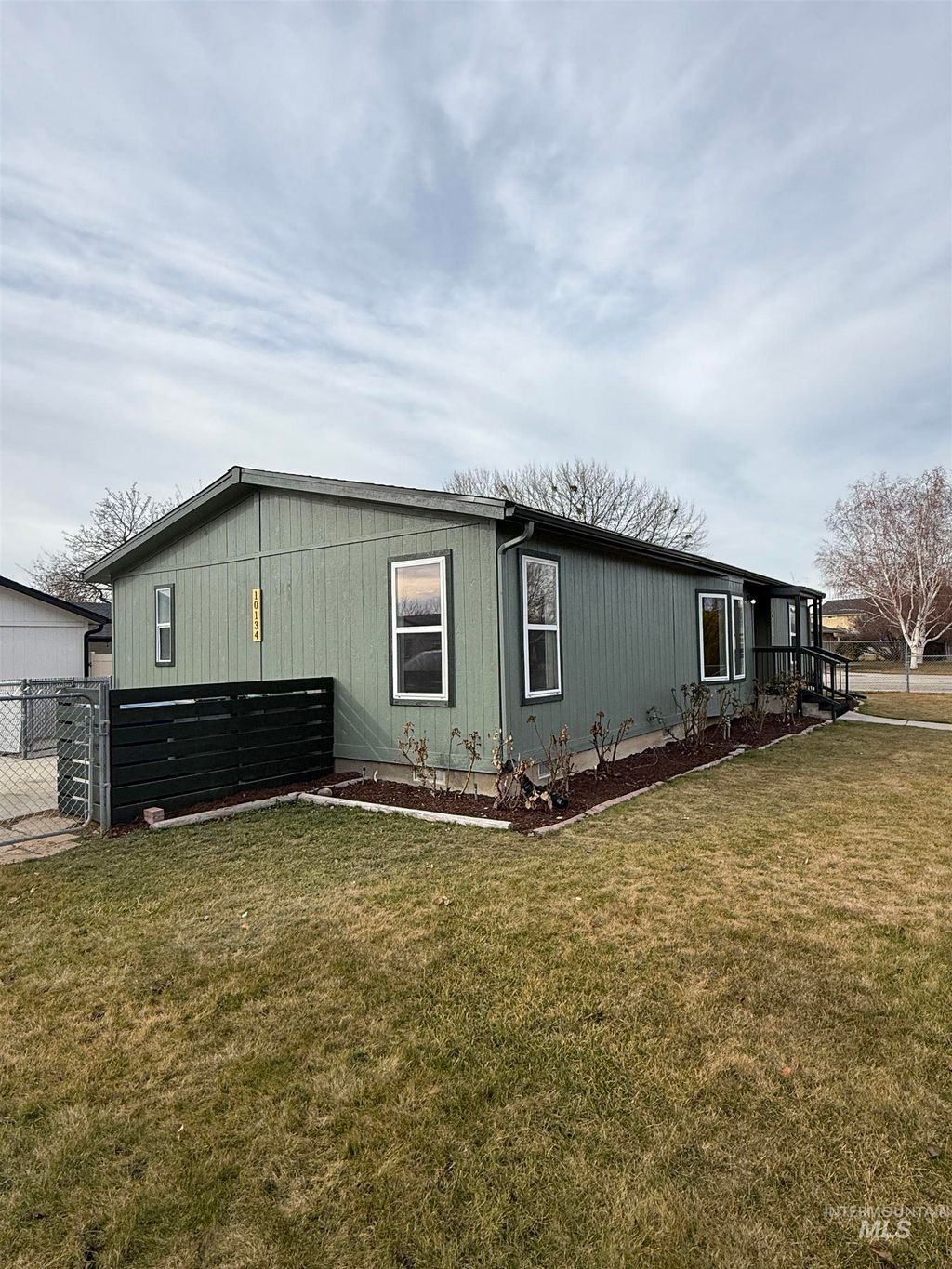 Photo of 10134 W Mesquite Ln, Boise, ID 83704 (MLS # 98974845)