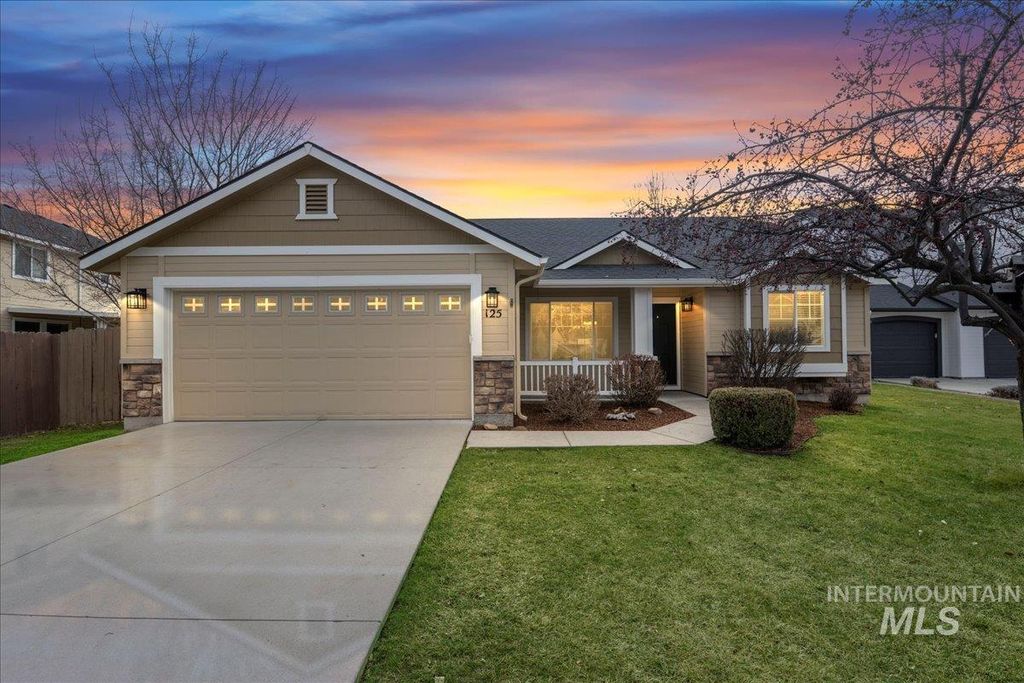 Photo of 125 E Cassidy Dr, Meridian, ID 83646 (MLS # 98975640)