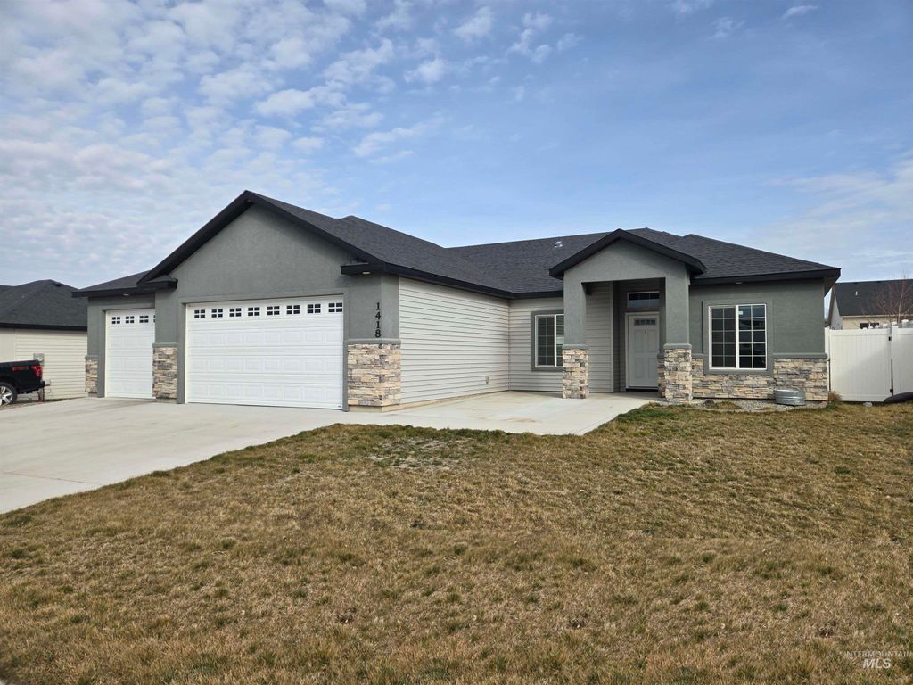 Photo of 1418 N Birch Street, Jerome, ID 83338 (MLS # 98980639)