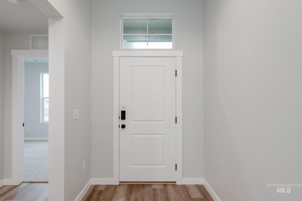 Photo of 5401 S Desert Cactus Ave, Meridian, ID 83642 (MLS # 98978068)