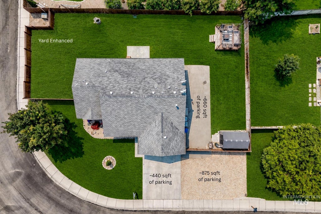 Photo of 3309 Robinhood Loop, Nampa, ID 83687 (MLS # 98996941)