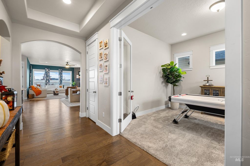 Photo of 5525 W Philomena Dr, Meridian, ID 83646 (MLS # 98968094)