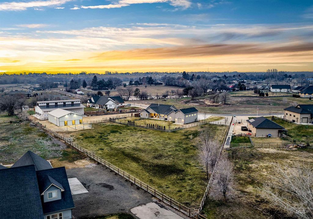 Photo of 14171 Leather Ridge Road, Caldwell, ID 83607 (MLS # 98974218)