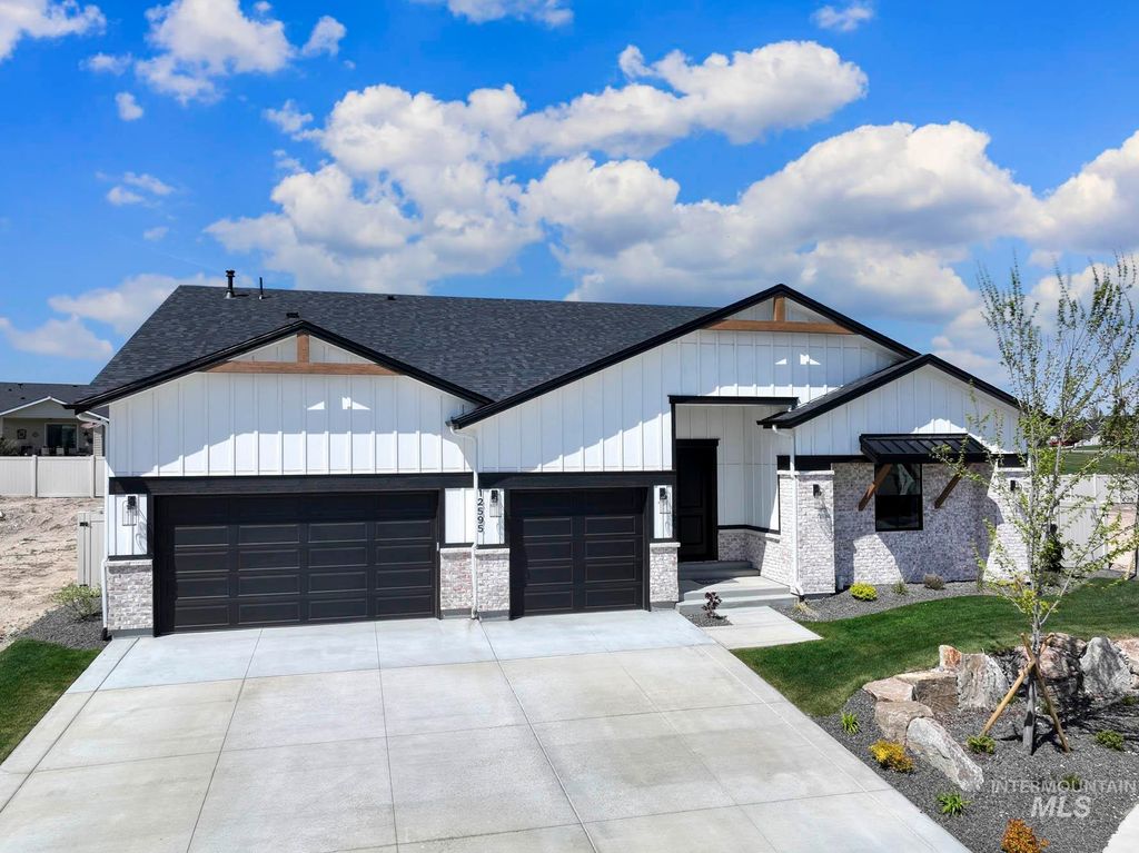 Photo of 12530 S Lenora Pl, Nampa, ID 83686 (MLS # 98970284)