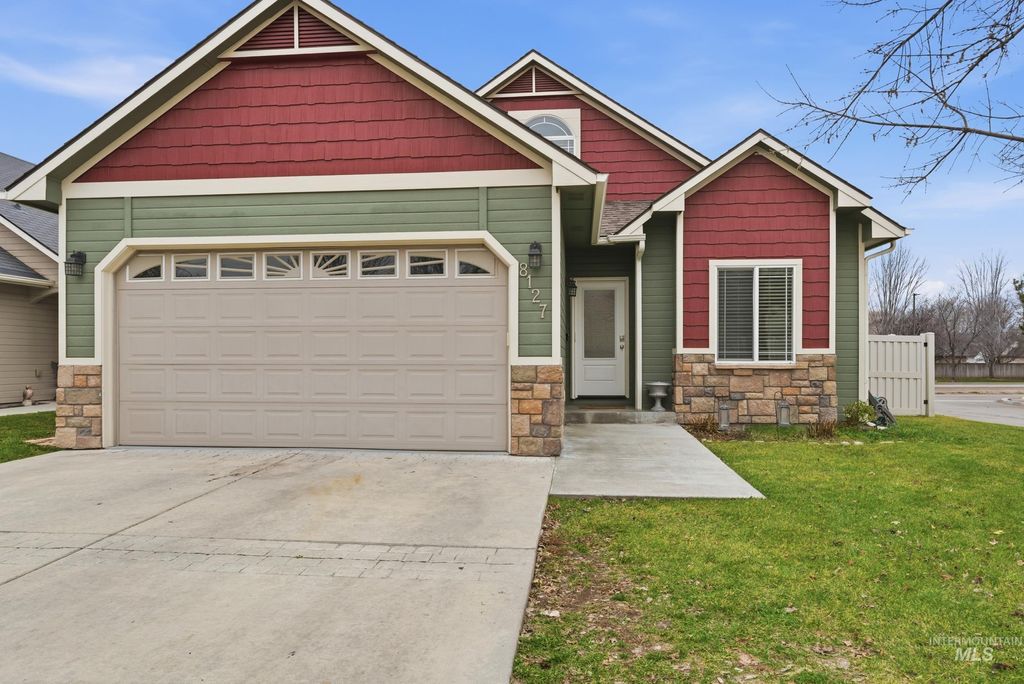 Photo of 8127 N Sundial Way, Boise, ID 83714 (MLS # 98970335)