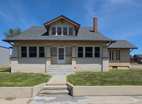 Photo of 424 S 3rd Street, Nampa, ID 83651 (MLS # 98987752)