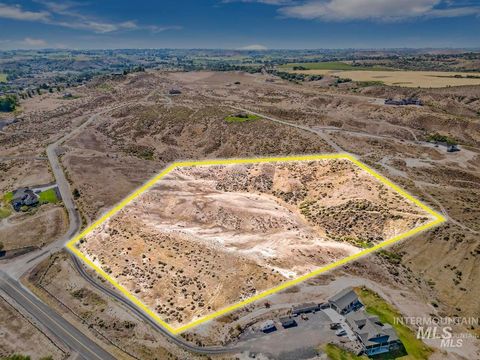 Photo of 4523 N 1250 E, Buhl, ID 83316 (MLS # 98904601)