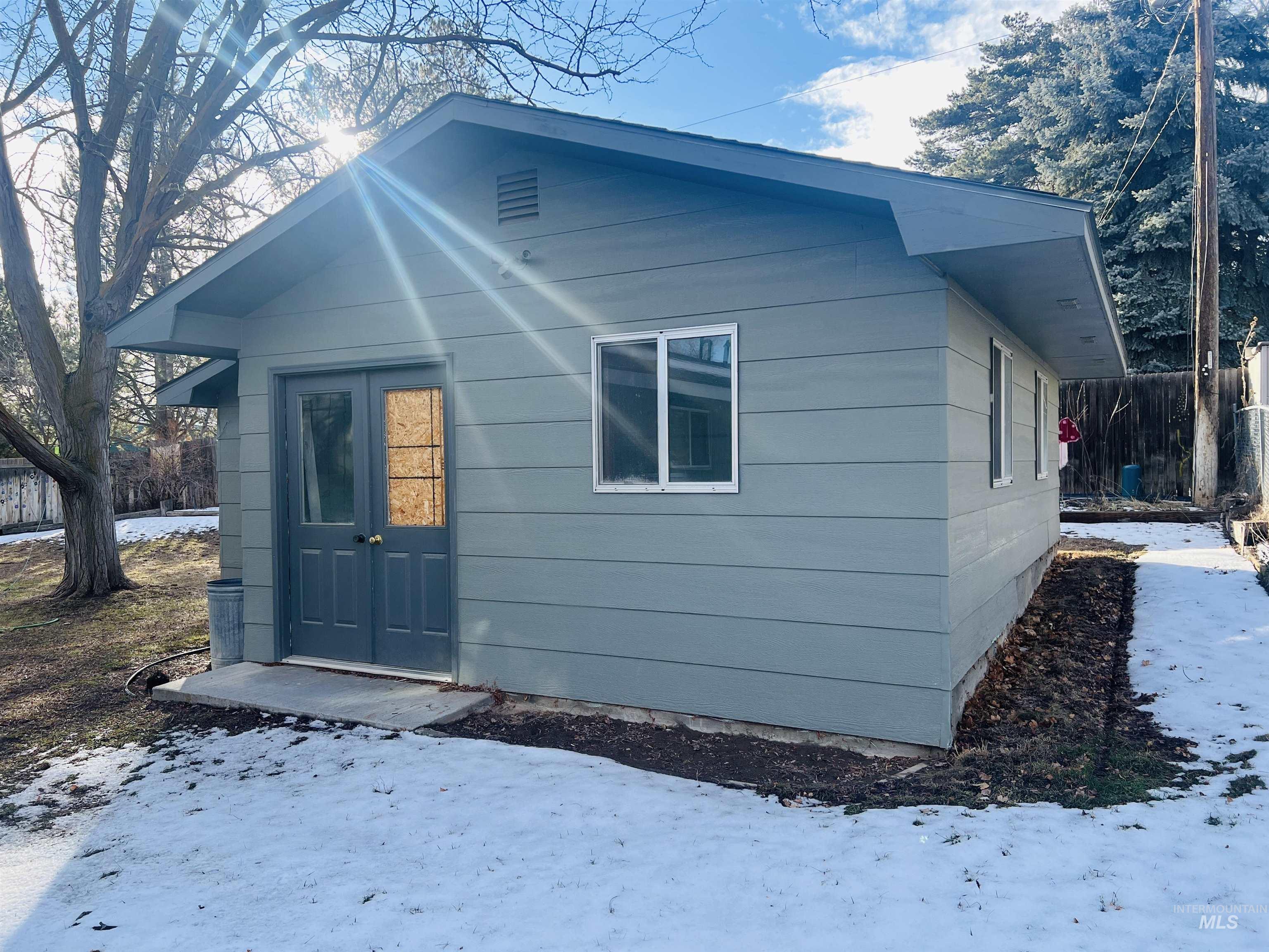 Ontario, Oregon 97914, United States, 3 Bedrooms Bedrooms, ,2 BathroomsBathrooms,Residential,Active,6782