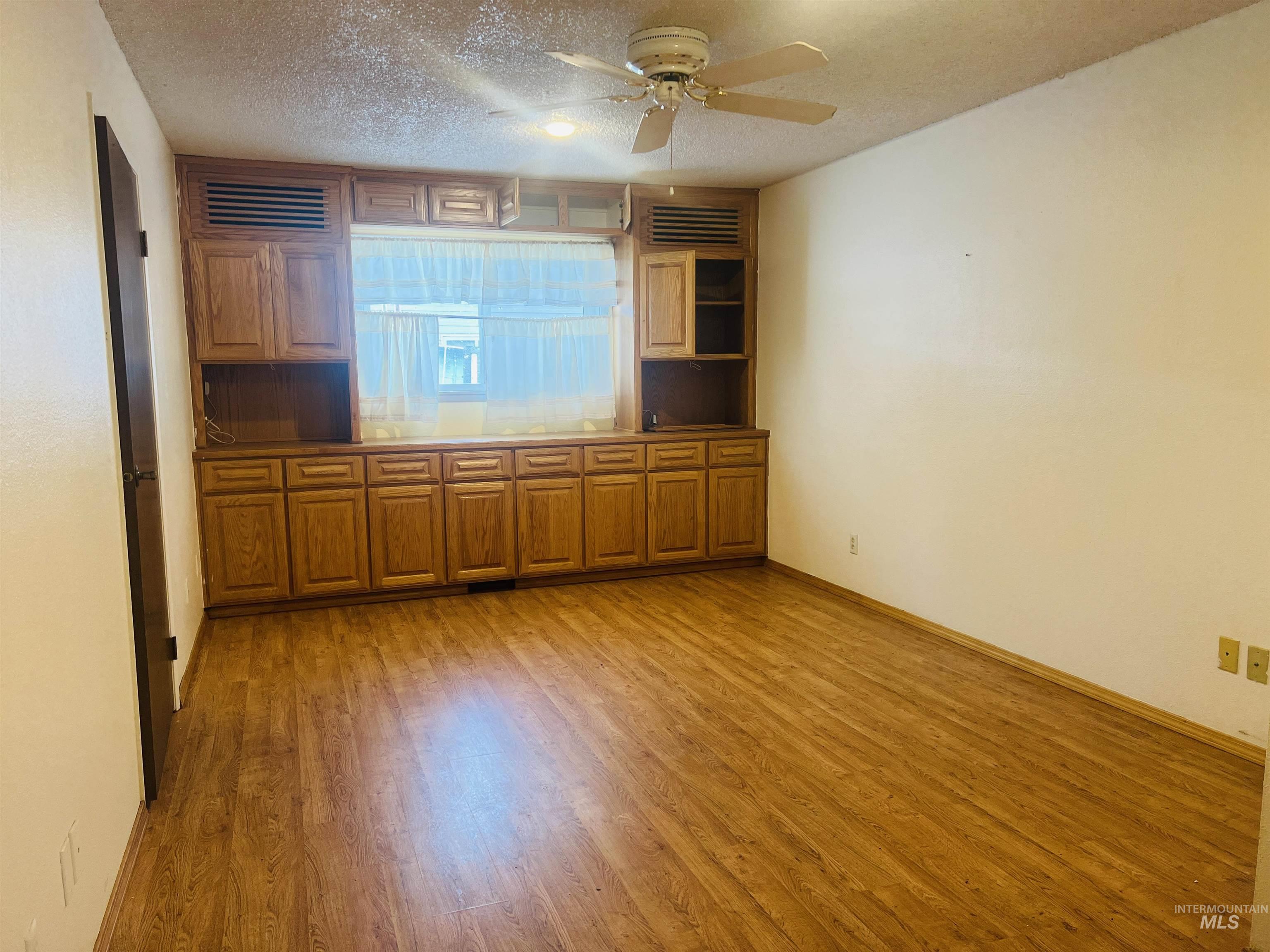 Ontario, Oregon 97914, United States, 3 Bedrooms Bedrooms, ,2 BathroomsBathrooms,Residential,Active,6782