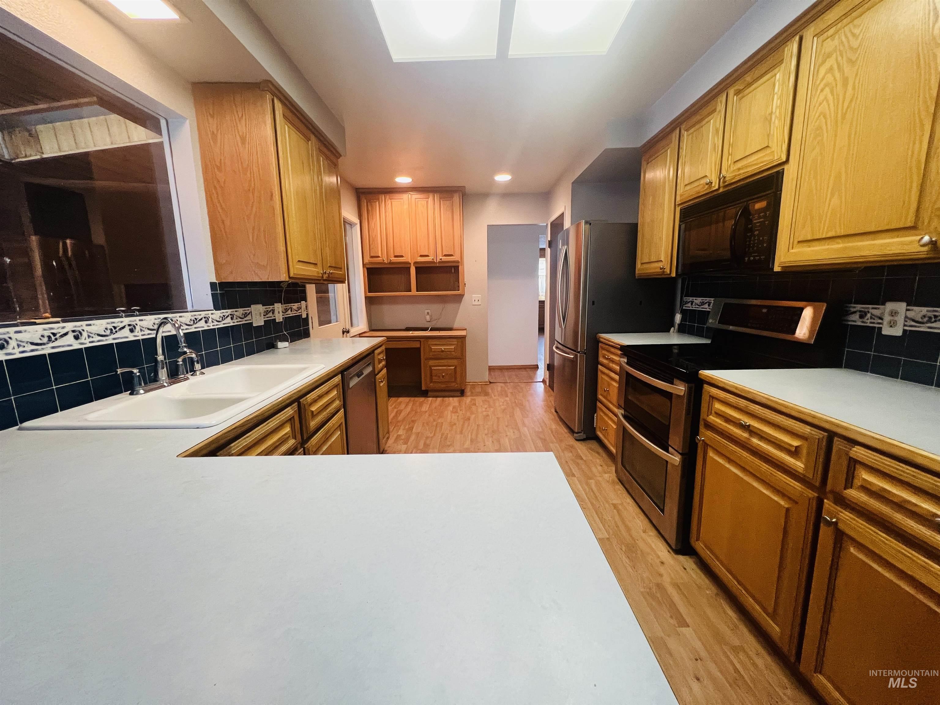 Ontario, Oregon 97914, United States, 3 Bedrooms Bedrooms, ,2 BathroomsBathrooms,Residential,Active,6782