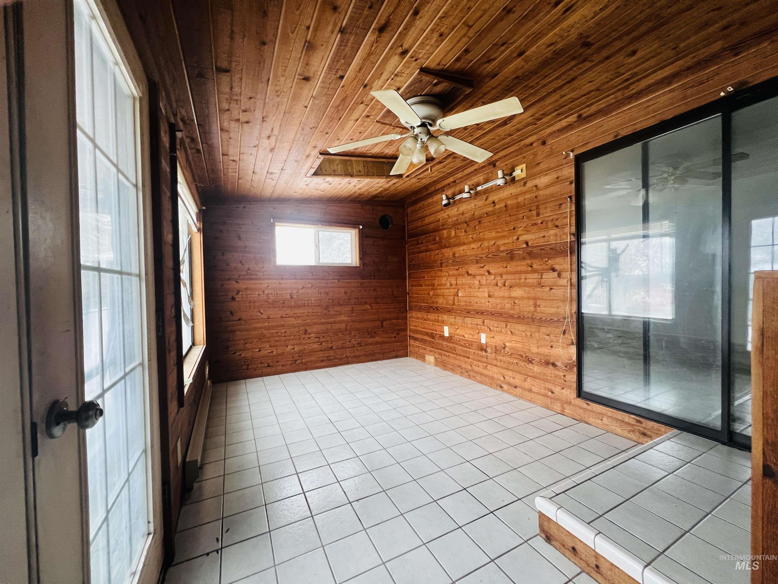 Ontario, Oregon 97914, United States, 3 Bedrooms Bedrooms, ,2 BathroomsBathrooms,Residential,Active,6782