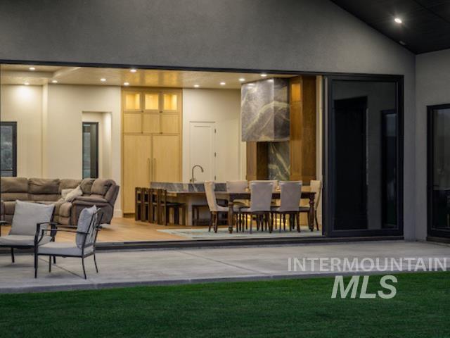 3204 N Harvest Moon Way