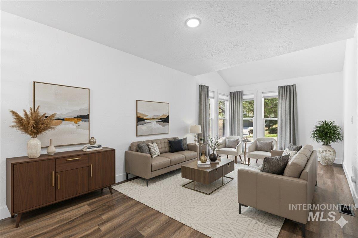 1491 E Shenandoah Dr