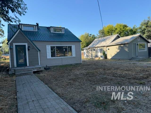Photo of 277 S East Blvd, New Plymouth, ID 83655 (MLS # 99001671)