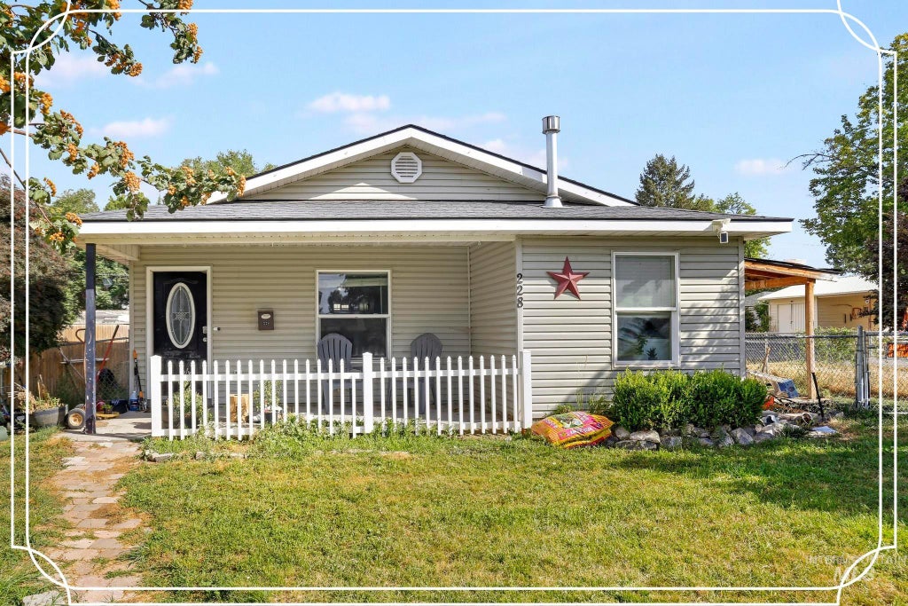 Photo of 228 E Ave D, Jerome, ID 83338 (MLS # 99000120)
