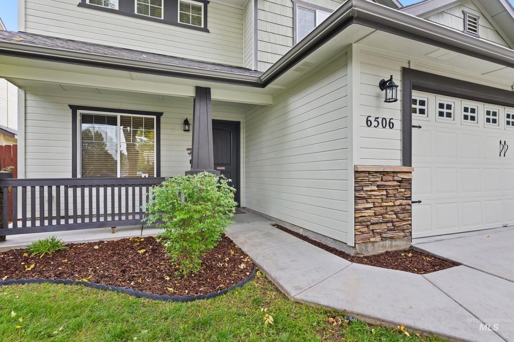 Photo of 6506 S Warwickshire Ave, Boise, ID 83709 (MLS # 98986414)