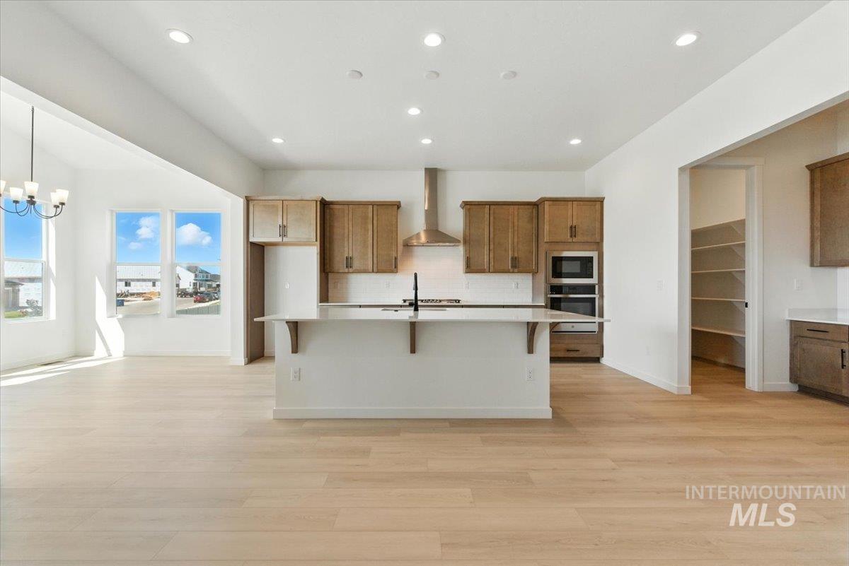 846 N Falling Water Way