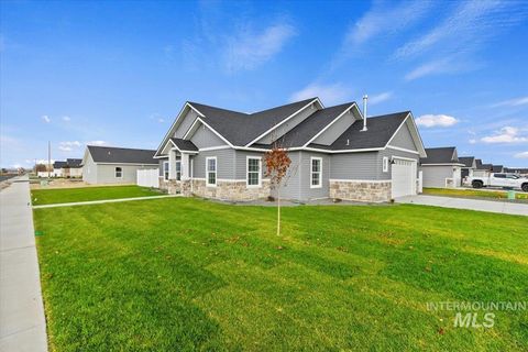 Photo of 1228 Creekside Way, Twin Falls, ID 83301 (MLS # 98966189)