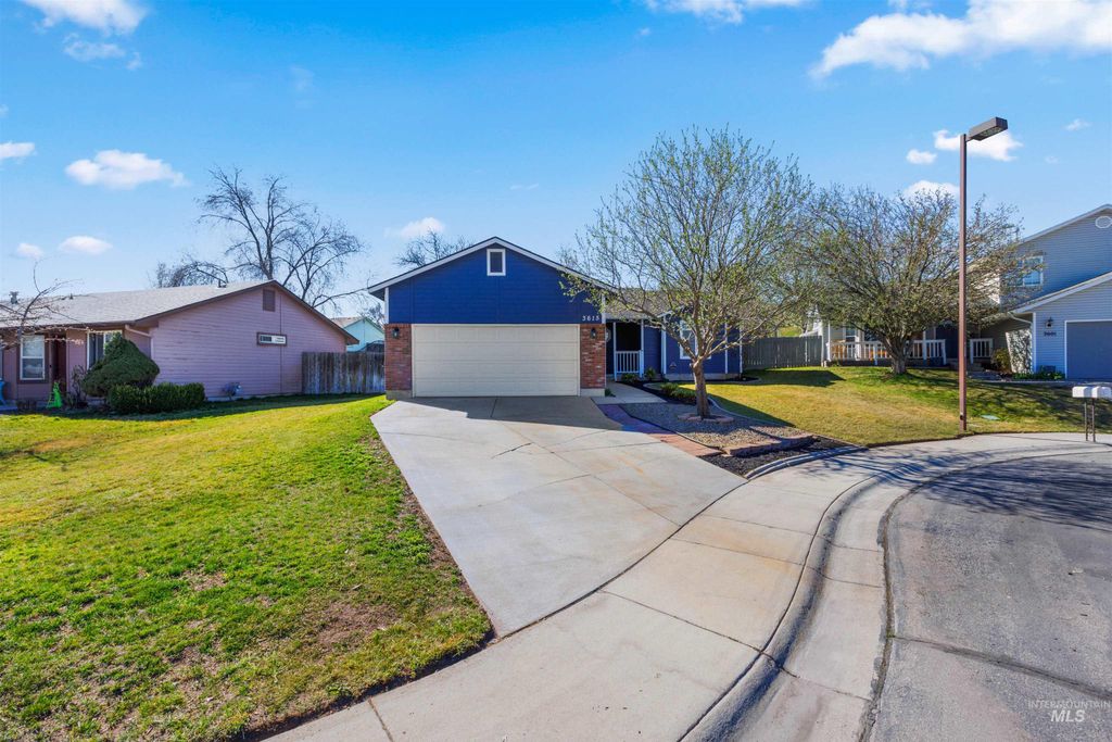 Photo of 3615 S Carbondale Place, Meridian, ID 83642 (MLS # 98978848)