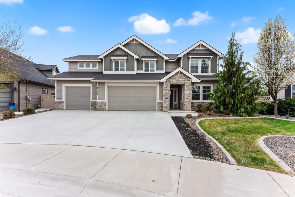 Photo of 4878 N Botticelli Avenue, Meridian, ID 83646 (MLS # 98979454)