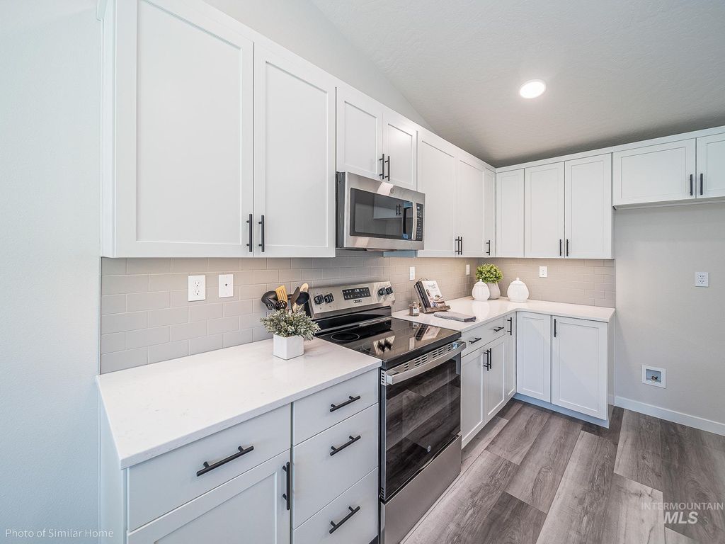 Photo of 3215 Blackhawk Court, Lewiston, ID 83501 (MLS # 98959151)