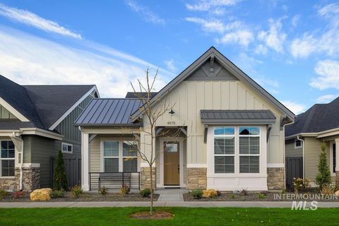 Photo of 4975 S Tindaris Ln, Meridian, ID 83642 (MLS # 98955592)