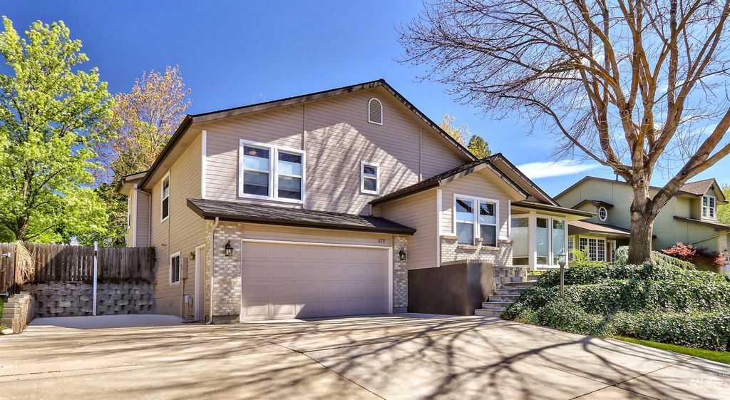 Photo of 678 Stierman Way, Eagle, ID 83616 (MLS # 98981269)