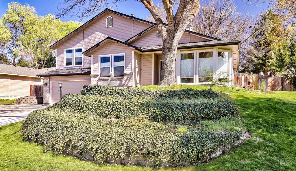 Photo of 678 Stierman Way, Eagle, ID 83616 (MLS # 98981269)