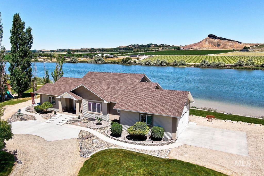 Photo of 6701 Red Rock, Marsing, ID 83639 (MLS # 98963866)
