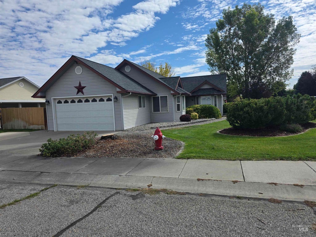 Photo of 2657 4th Ave. East AVE, Twin Falls, ID 83301 (MLS # 98999637)