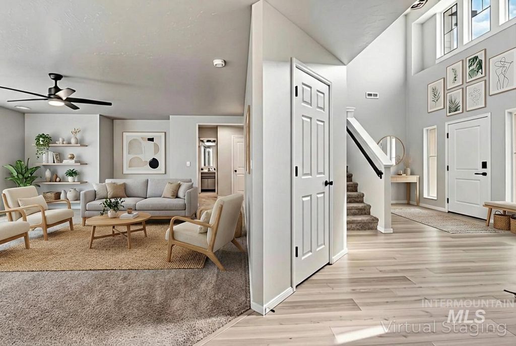 Photo of 1625 SW Accipiter, Mountain Home, ID 83647 (MLS # 98972655)