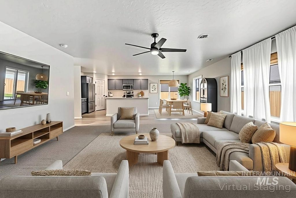 Photo of 1625 SW Accipiter, Mountain Home, ID 83647 (MLS # 98972655)