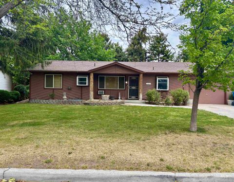 Photo of 526 E 16th Ave, Jerome, ID 83338 (MLS # 98986622)