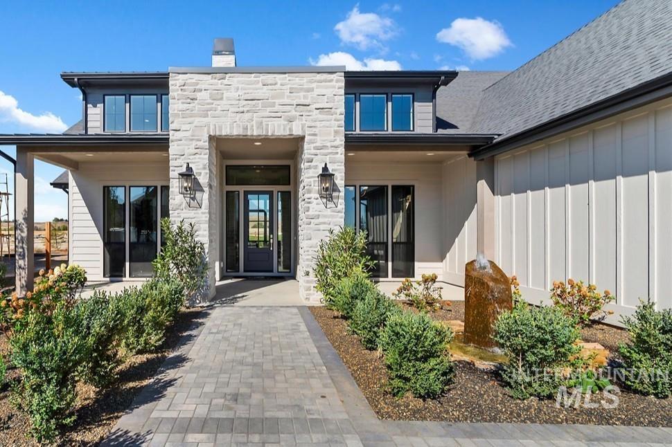 3485 N Harvest Moon Way
