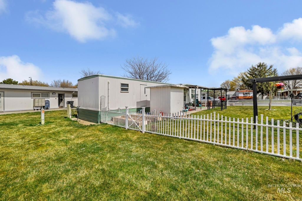 Photo of 198 South Hills Rd #45, Twin Falls, ID 83301 (MLS # 98980519)