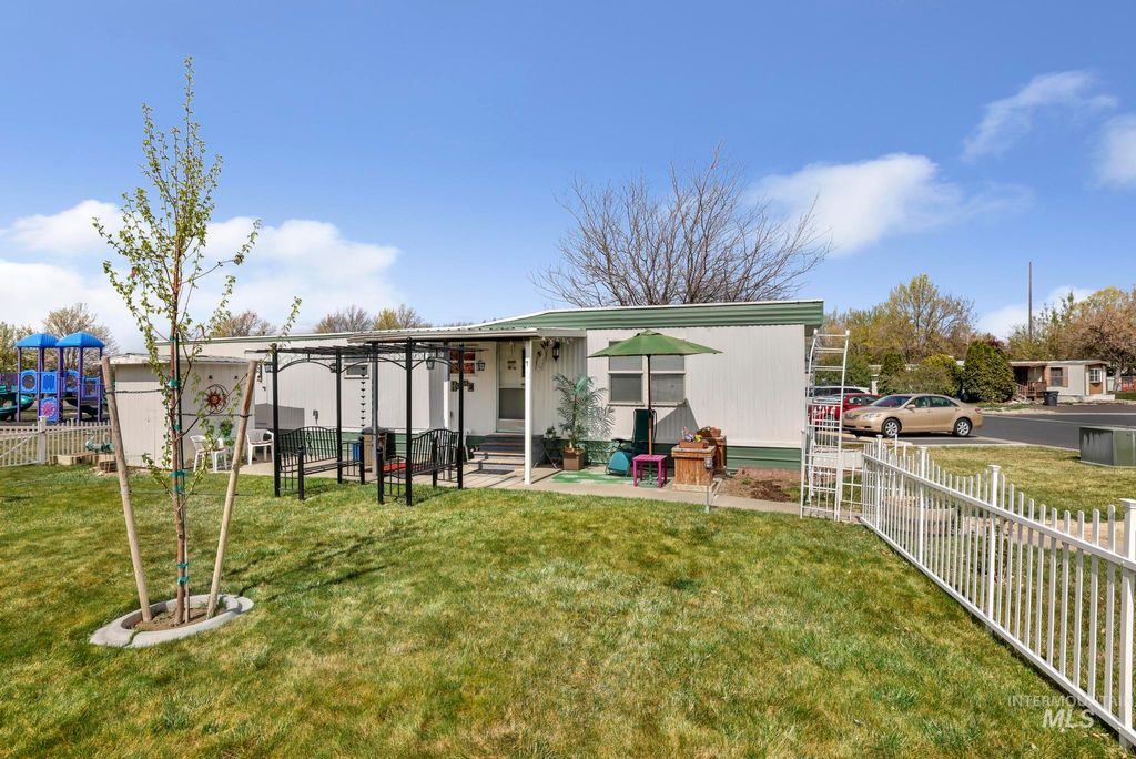 Photo of 198 South Hills Rd #45, Twin Falls, ID 83301 (MLS # 98980519)