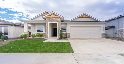 1277 W Eiger Drive Nampa ID 83686